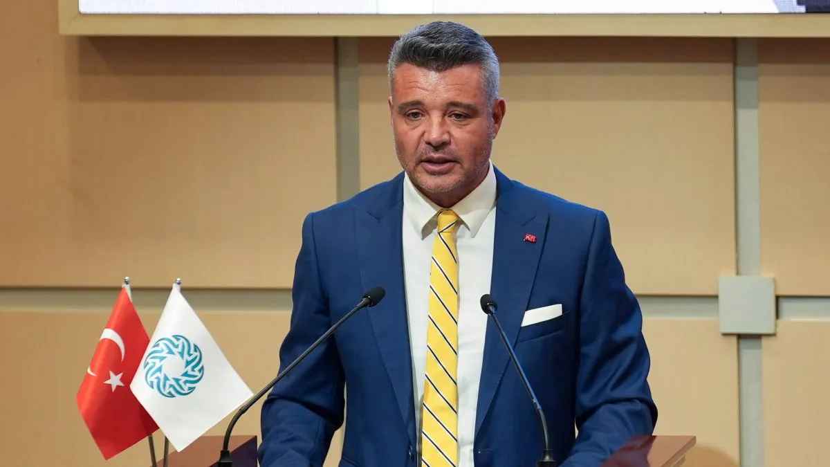 "Fənərbağça"nın yeni baş məşqçisi yenə portuqaliyalı olacaq