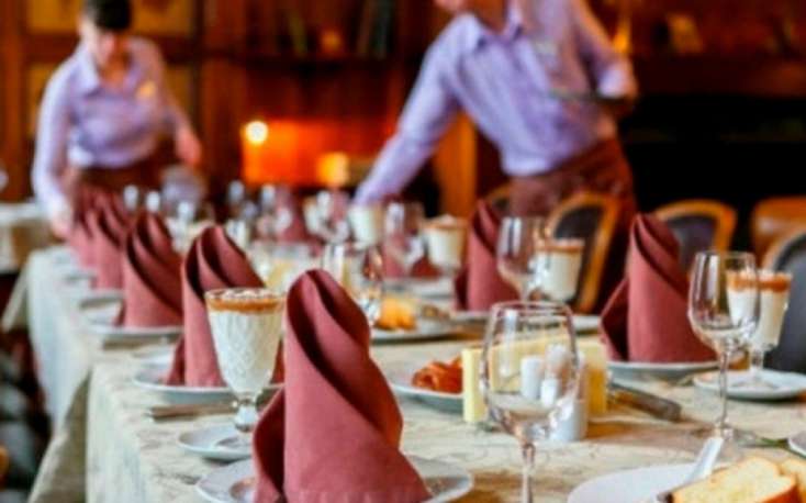 Əhali restoranlara nə qədər pul xərcləyib?