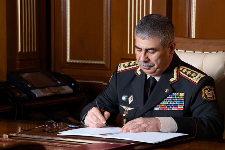 Müdafiə naziri Pakistana başsağlığı verdi