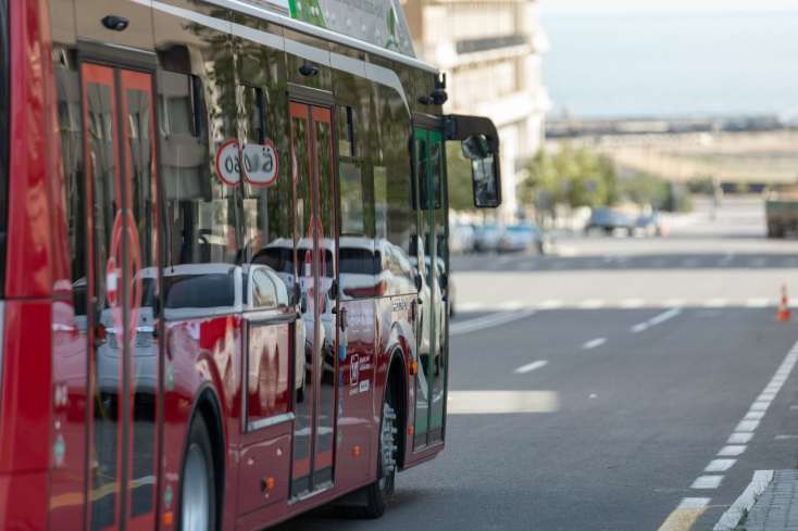 Bakıda avtobuslar niyə gecikir? - RƏSMİ CAVAB