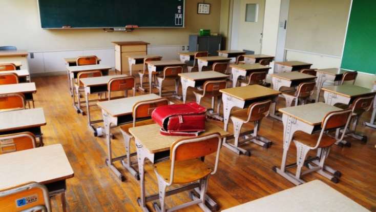 Ağstafada dərs zamanı ölən müəllimin həmkarları DANIŞDILAR: Xəsarət izi aşkarlanıb?