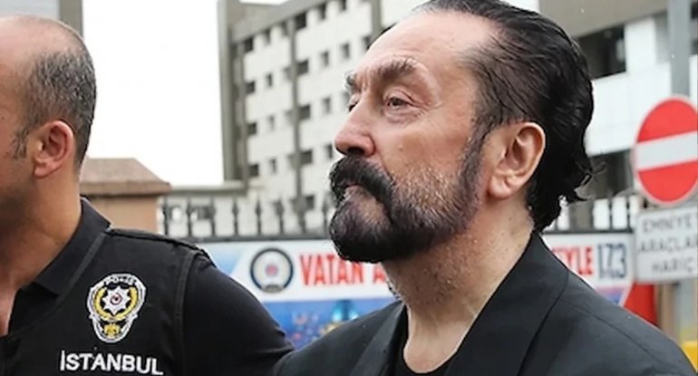 Adnan Oktarın həbsxanadan çəkilmiş şəkli maraq doğurdu