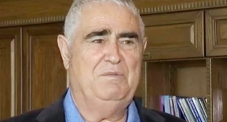 "Bu pulu vermək bizi göynədir"