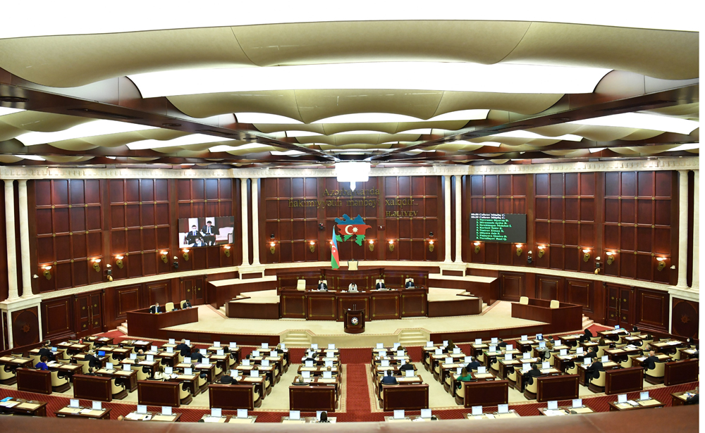 Deputatlar 13 məsələyə görə toplaşdı - SİYAHI