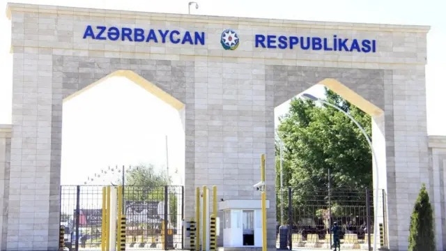 İran Bakıdan sərhədi açmasını istəyir