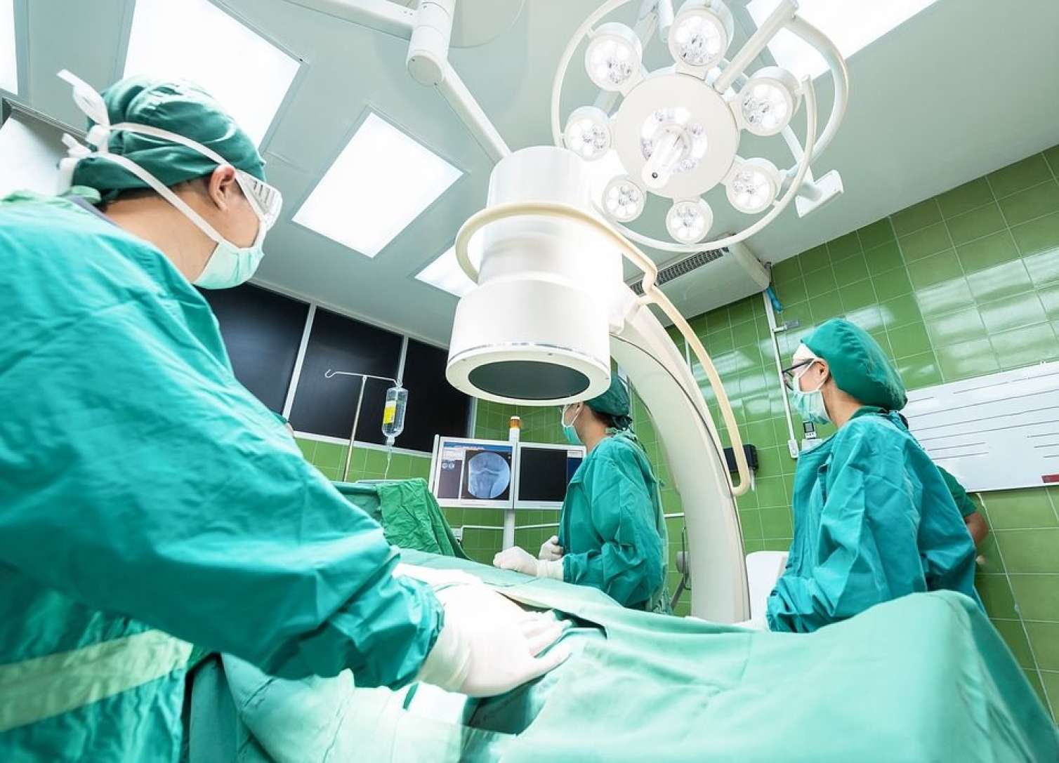 60 min dollara boy uzatma elanları: Fəsadları nələrdir?
