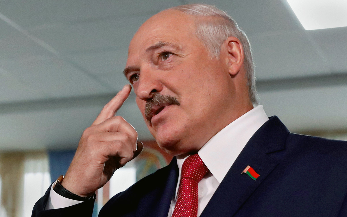 Lukaşenko: "Ukraynada məşəqqət tezliklə bitəcək"