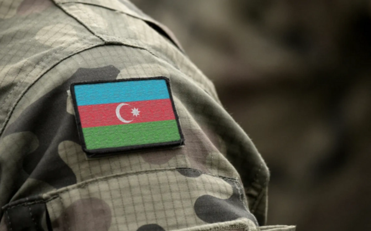 Baş nazirdən dinc dövrdə hərbi xidmətə yararsız şəxslərlə bağlı QƏRAR