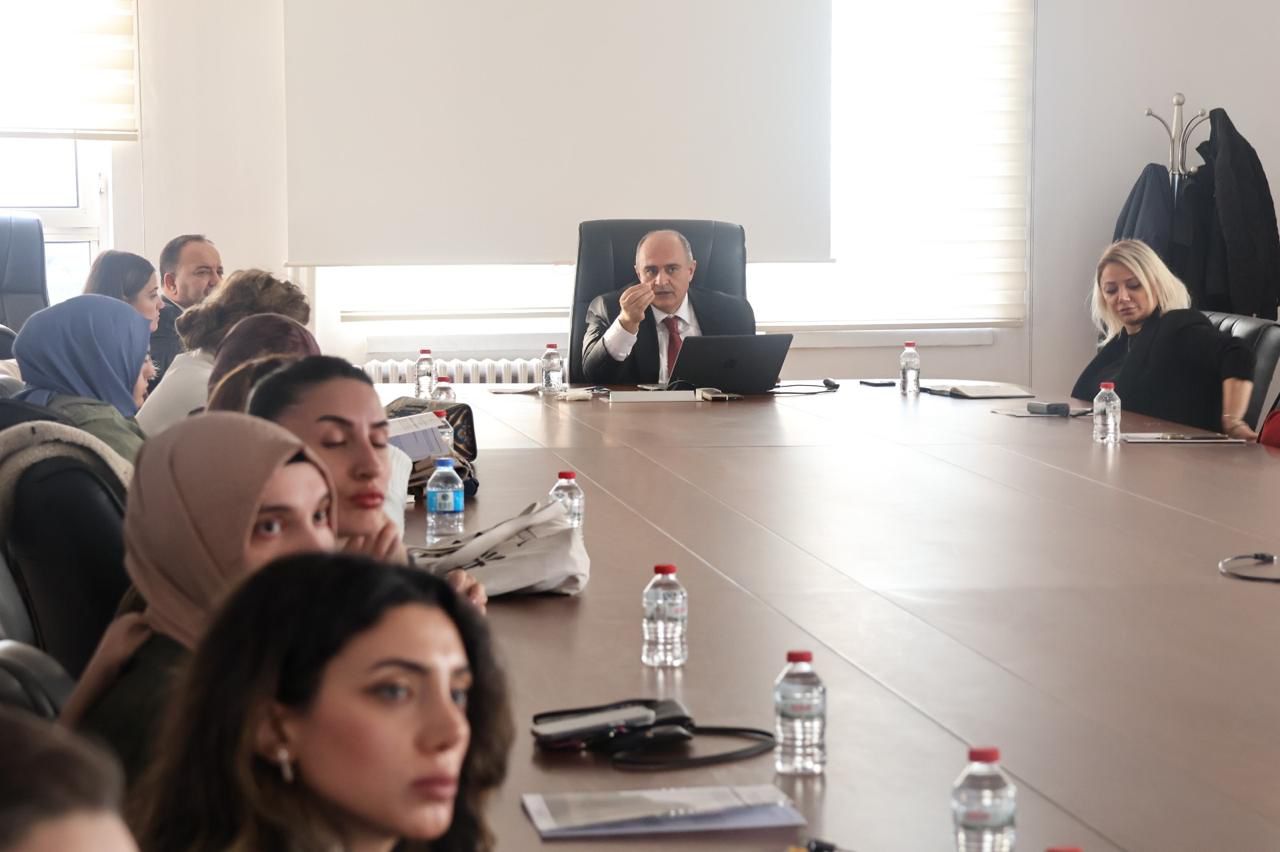 BSU-nun rektoru Marmara Universitetində "Dəyişən geosiyasi reallıqlar və Azərbaycanın regional liderliyi" mövzusunda mühazirə ilə çıxış edib 