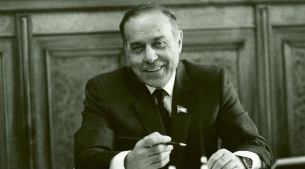 Ümummilli lider Heydər Əliyevin anım günüdür