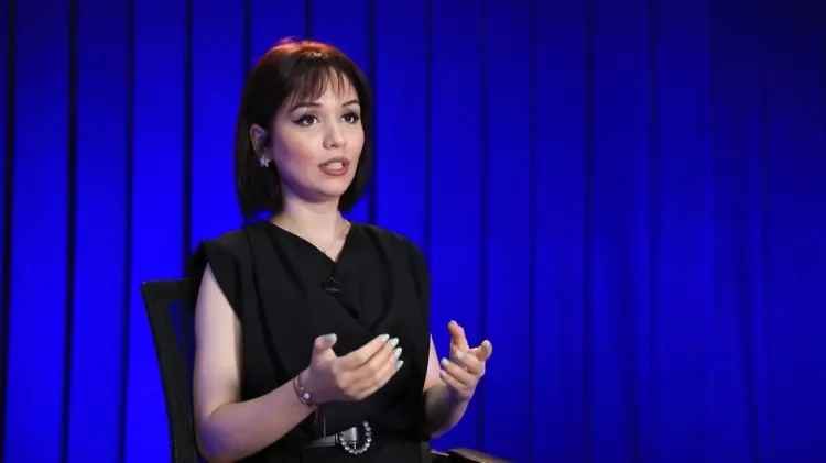 "Dərsliklərdə belə tapşırıqlarla oğlanlara “biz kişilər dağıtmalıyıq” kimi təsirlər ötürülə bilər"