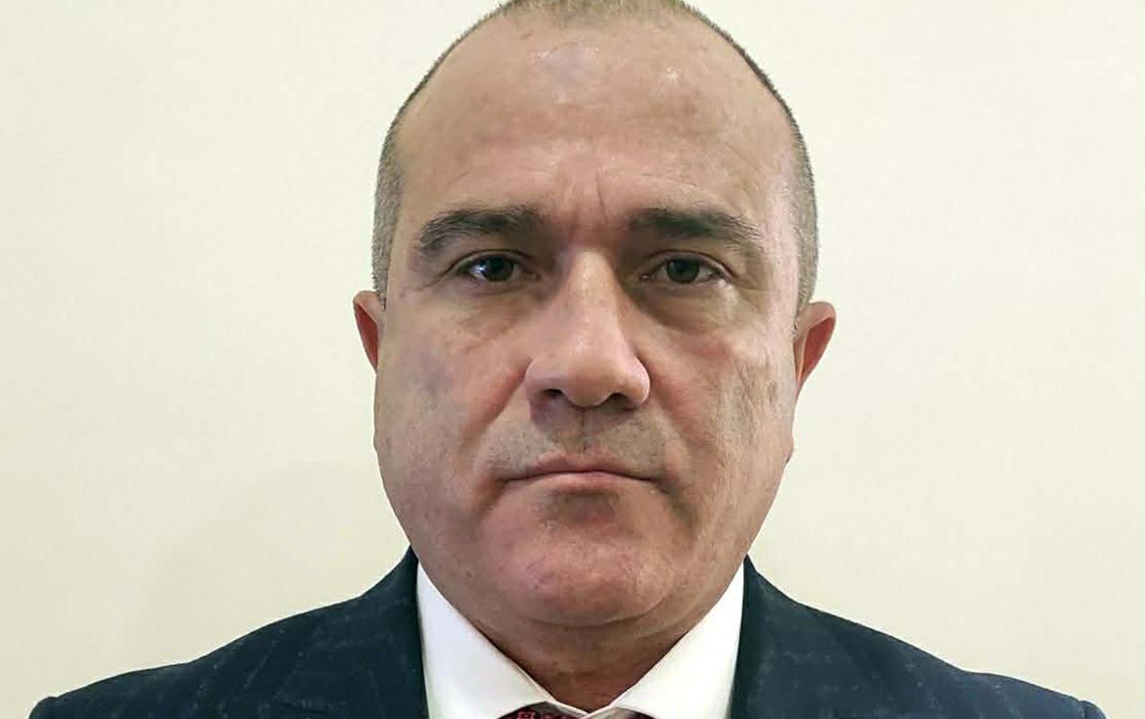 Yeni başçı müavinini işdən çıxardı - FOTO