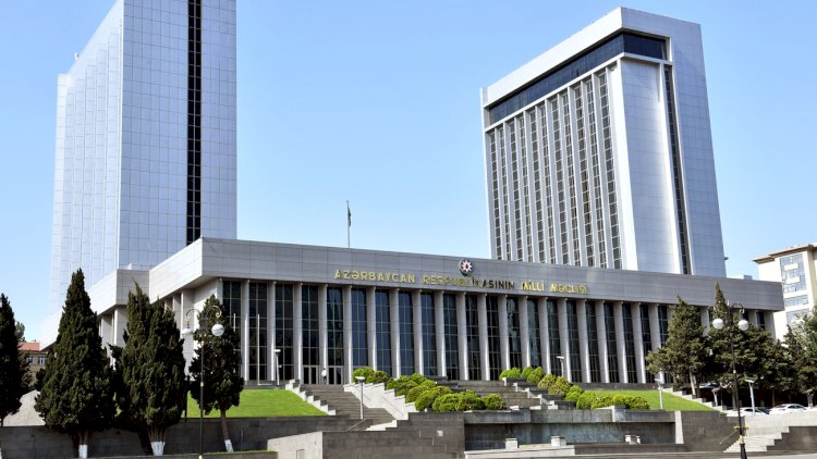 Dərsliklərlə bağlı ictimai dinləmələrin təşkili təklif edildi