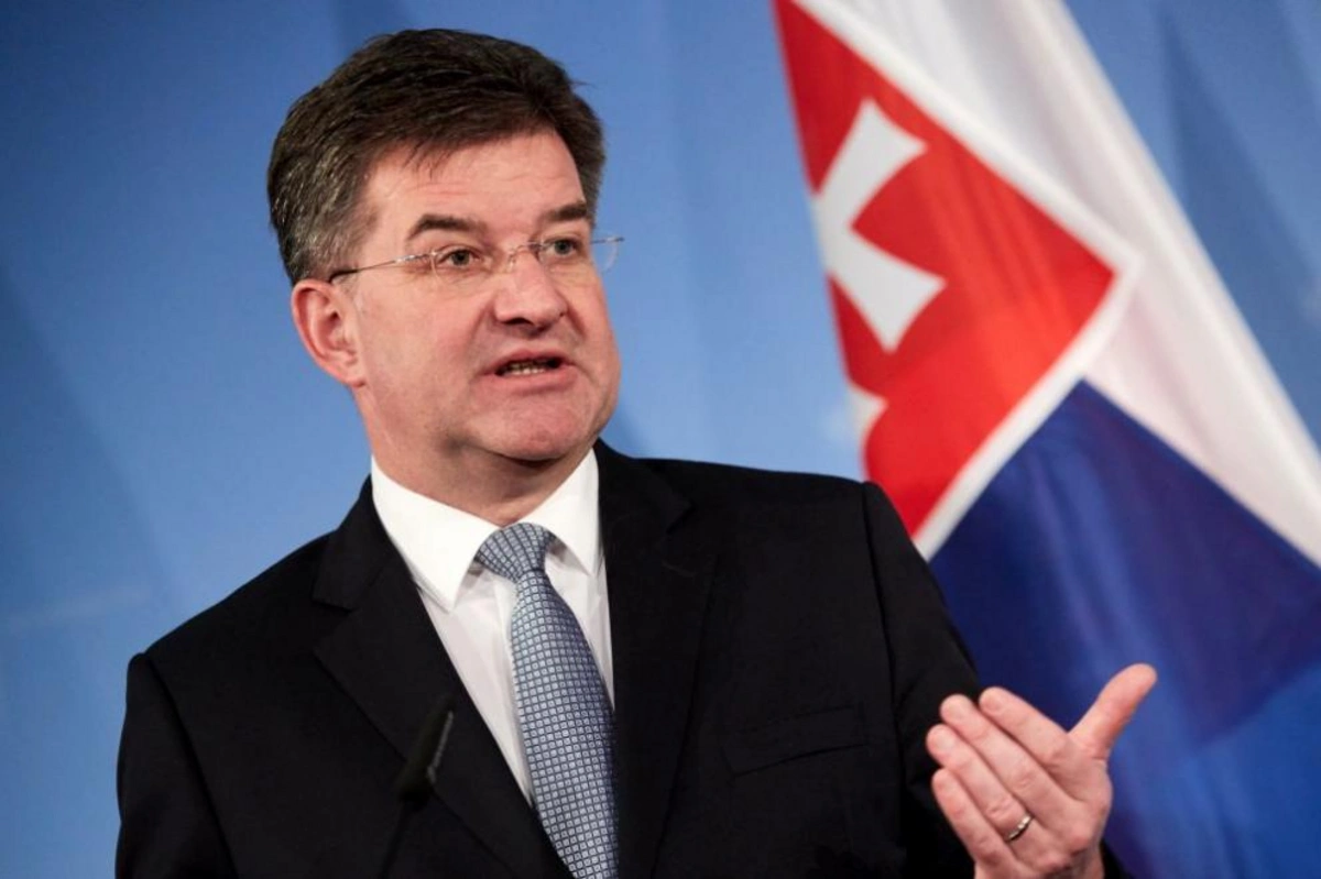 Slovakiyanın baş naziri qalmaqallı "Epşteyn işi"ndə adı hallanan diplomatın istefasını qəbul etdi