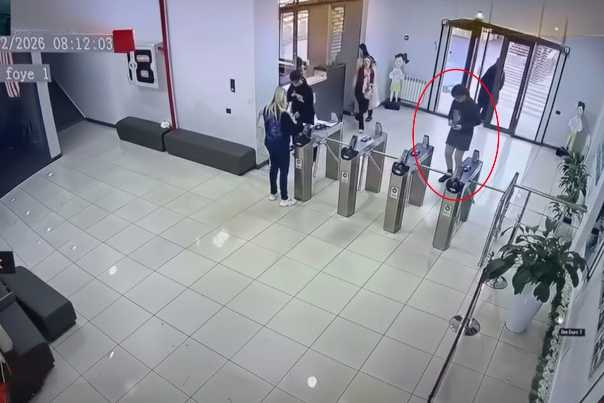 "İdrak" liseyində şagirdi tərəfindən güllələnən müəllimənin atası: "Boynundan 16 qırma çıxarılıb"