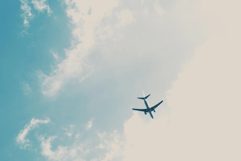 Əlcəzair BƏƏ ilə aviasiya əlaqəsi barədə razılaşmanı ləğv edir