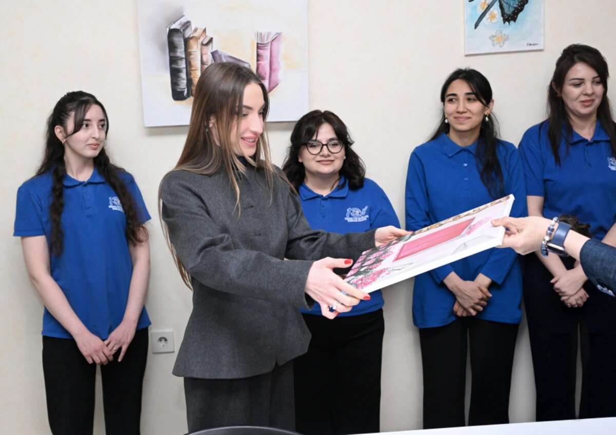 Leyla və Alena Əliyevalar Gəncə Autizm Mərkəzini ziyarət etdilər - Foto