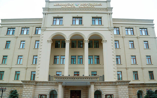 Müdafiə Nazirliyinin "İstirahət evi"nin rəisinin məhkəməsi başladı - Foto