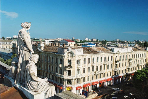Pentaqonun keçmiş müşavirindən qalmaqallı açıqlama: Odessa və Xarkov Rusiya şəhərləridir