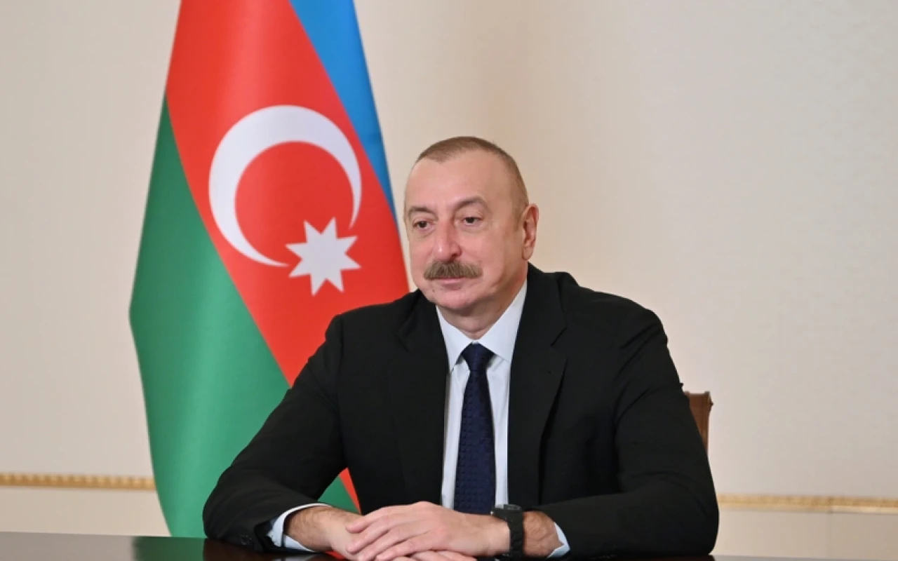 "Yeni imkanlara nəzər salırıq" - Dövlət başçısı