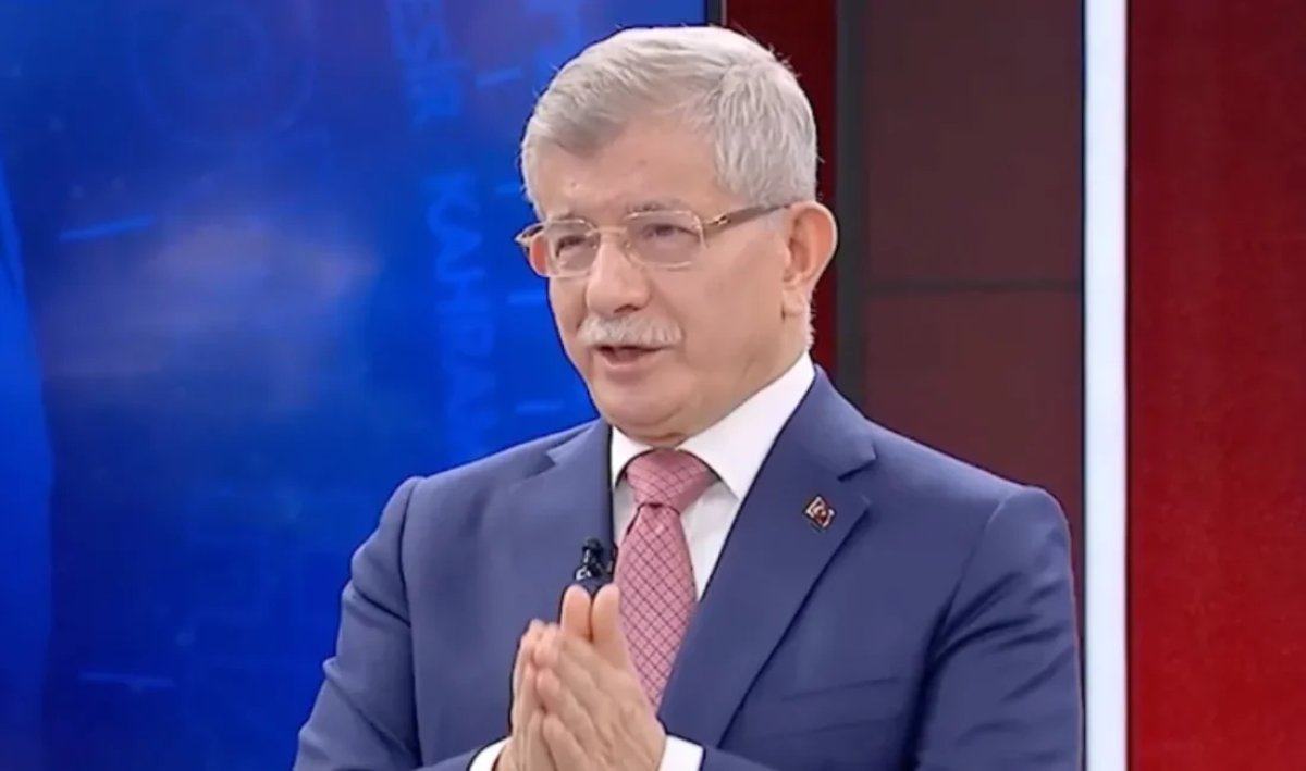 Tabutumu azərbaycanlılar daşısın - Əhməd Davudoğlu