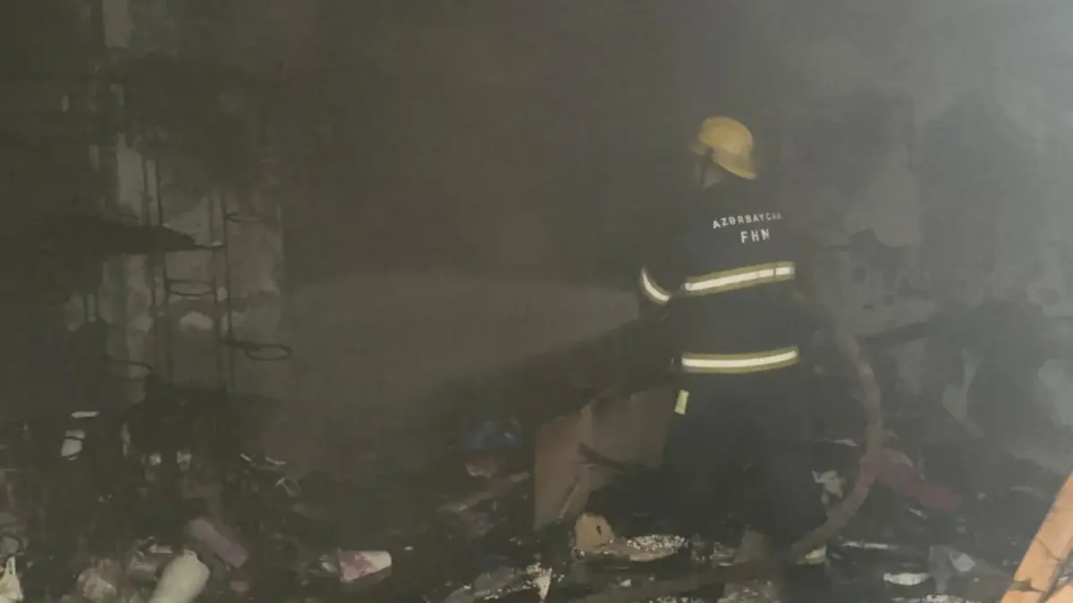 Bakıda gül mağazasında partlayış olub