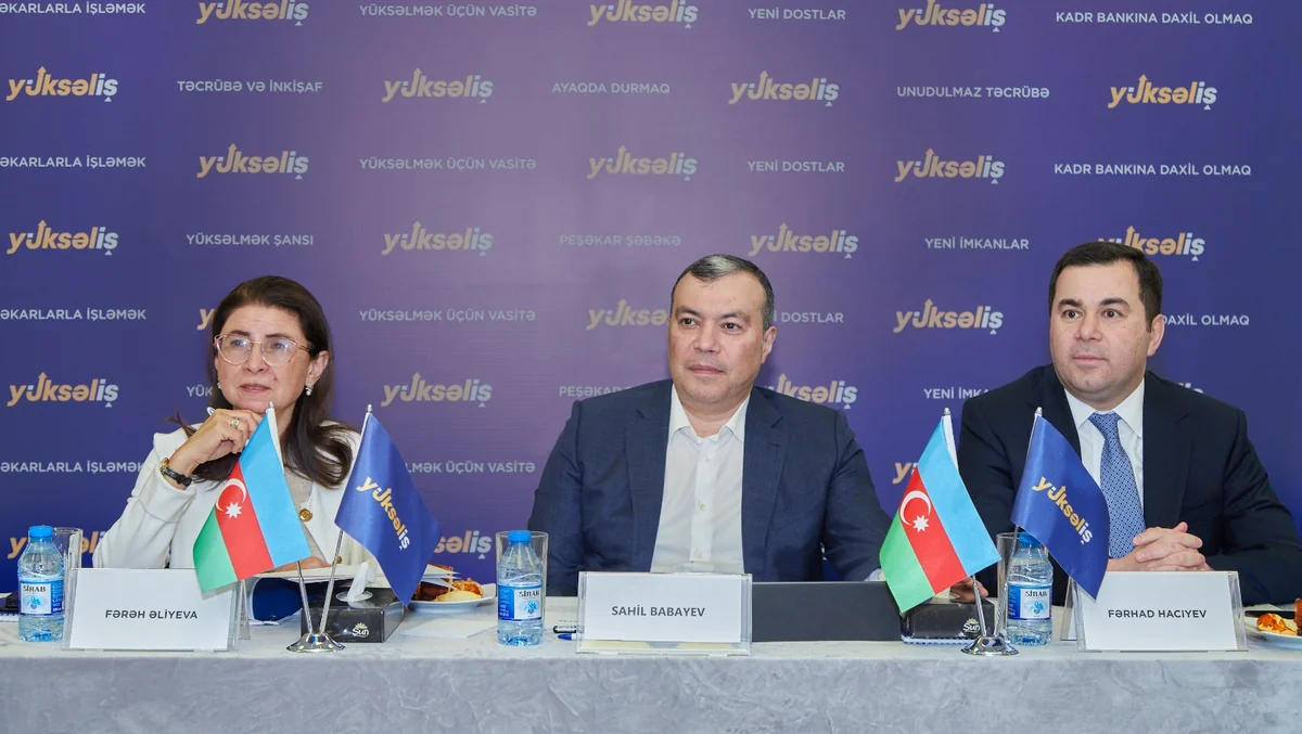 Sahil Babayev "Yüksəliş" müsabiqəsinin qalibləri ilə görüşüb