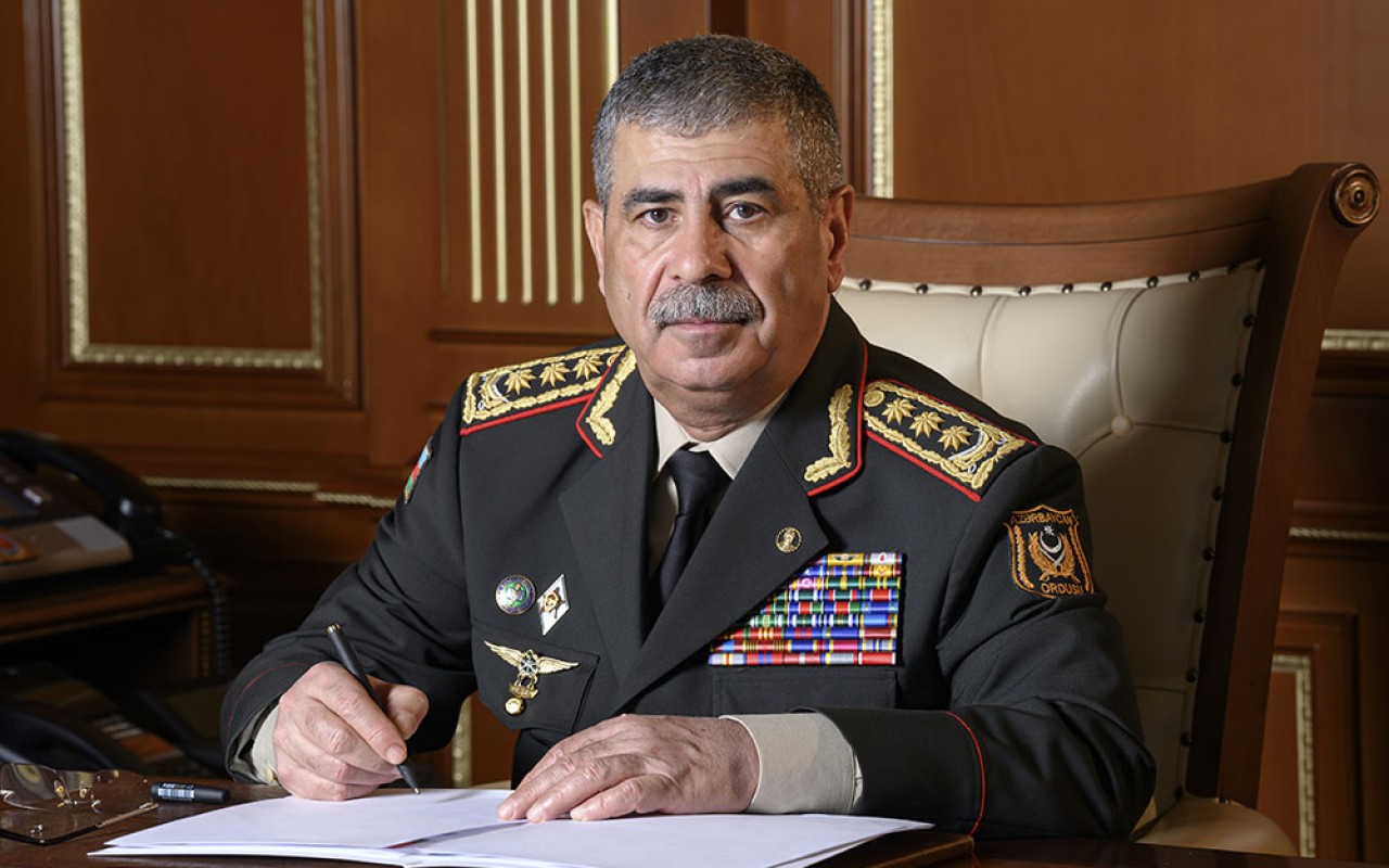 Zakir Həsənov idarə rəisini işdən çıxardı