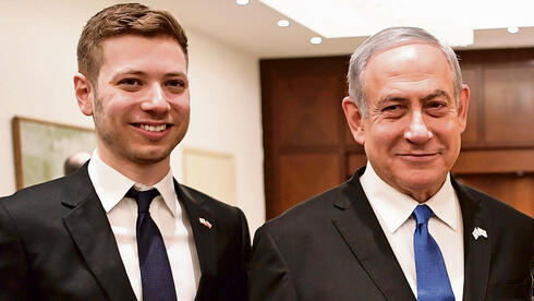 Netanyahunun oğlu Amerikada müharibədən gizlənir