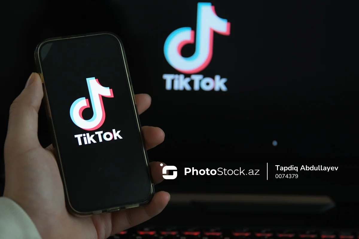 "TikTok"da söyüş söyəni bıçaqladı