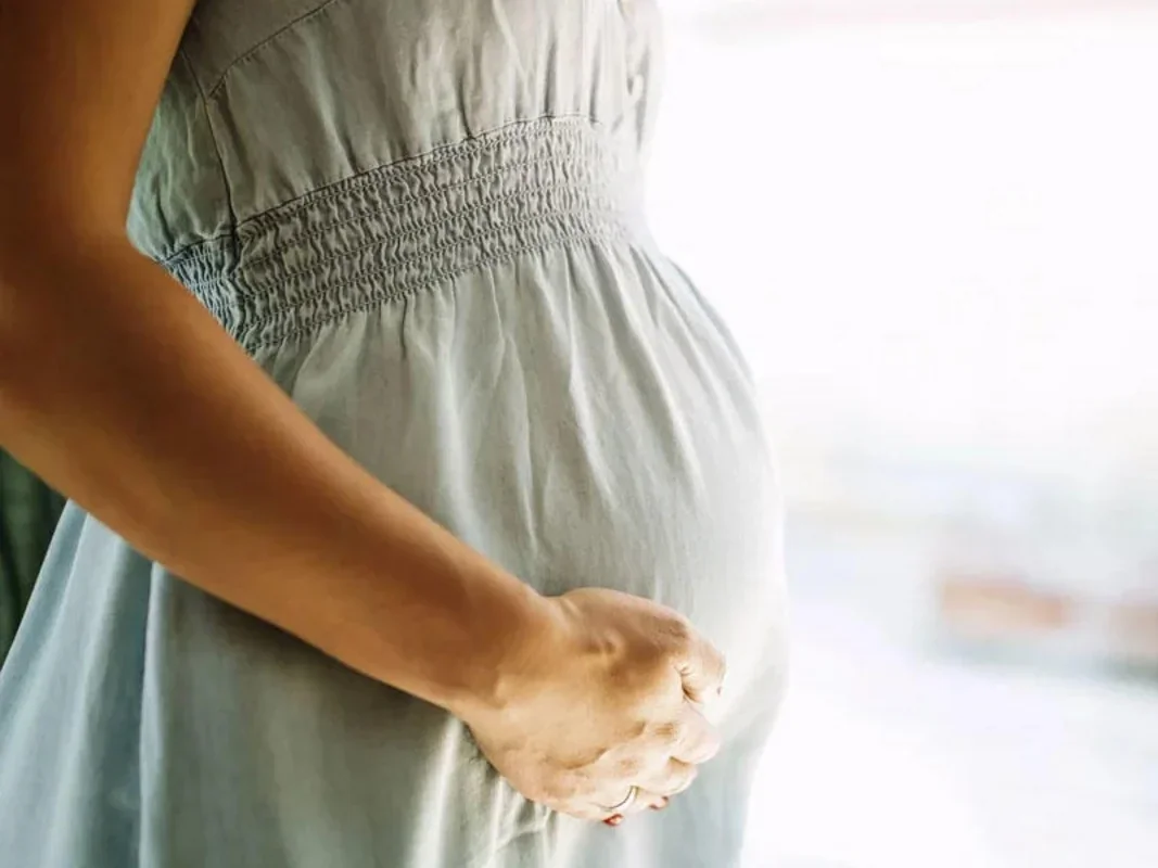 Şəmkirdə 16 yaşlı qız ANA OLDU: Ataya cinayət işi açıldı