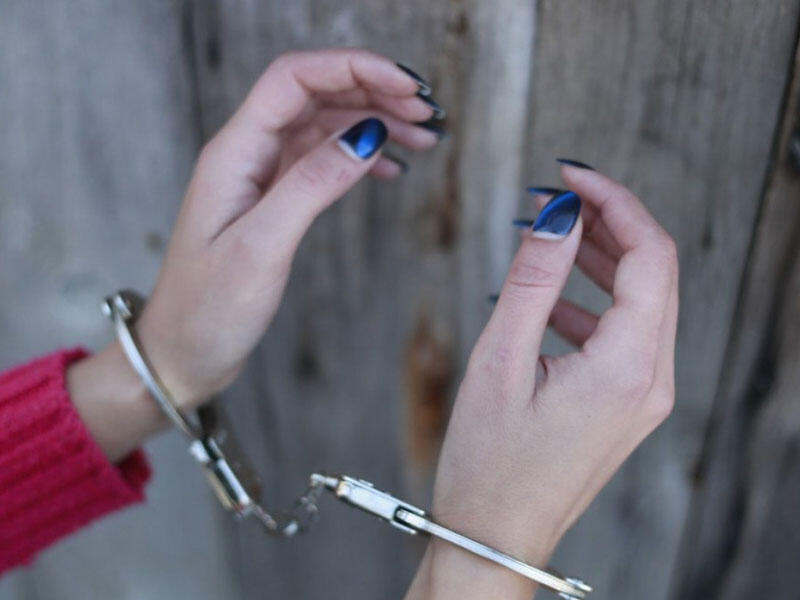 Xalasının evindən külli miqdarda pul OĞURLADI