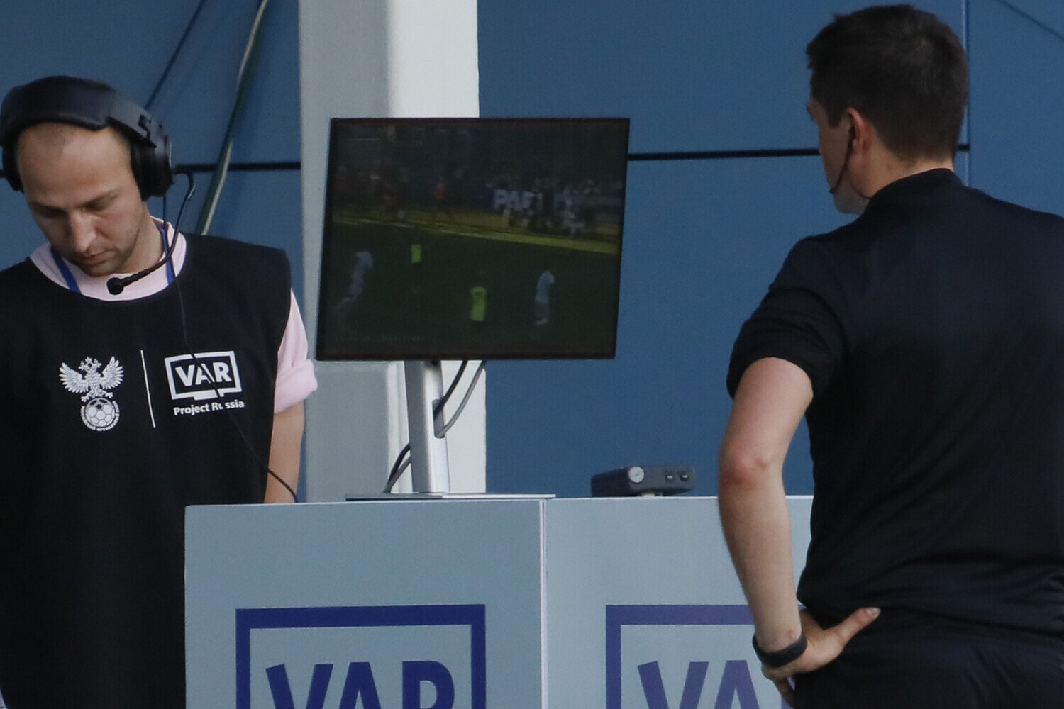 VAR ardıcıl doqquzuncu matçda müdaxilə etdi