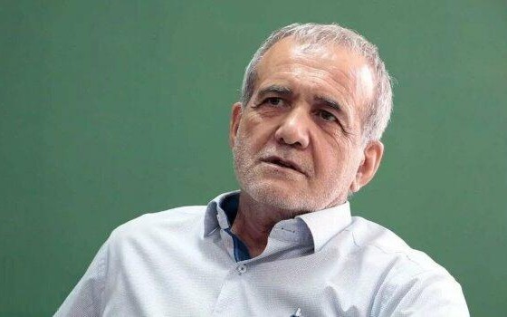 "İranı məhv etmək istəyənlər tarixdən xəbərsizdir" - Pezeşkian