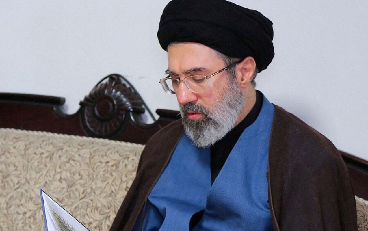"Həyat yoldaşım, bacım və azyaşlı övladı da şəhid oldu” - Müctəba Xamenei