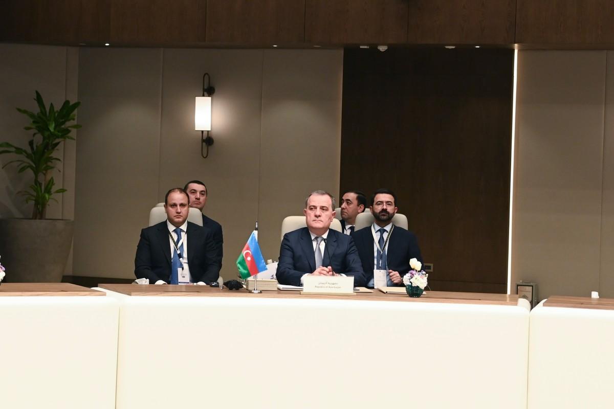 "Regional dövlətlərin hədəfə alınması uzunmüddətli sabitliyi sarsıdır" - Ceyhun Bayramov
