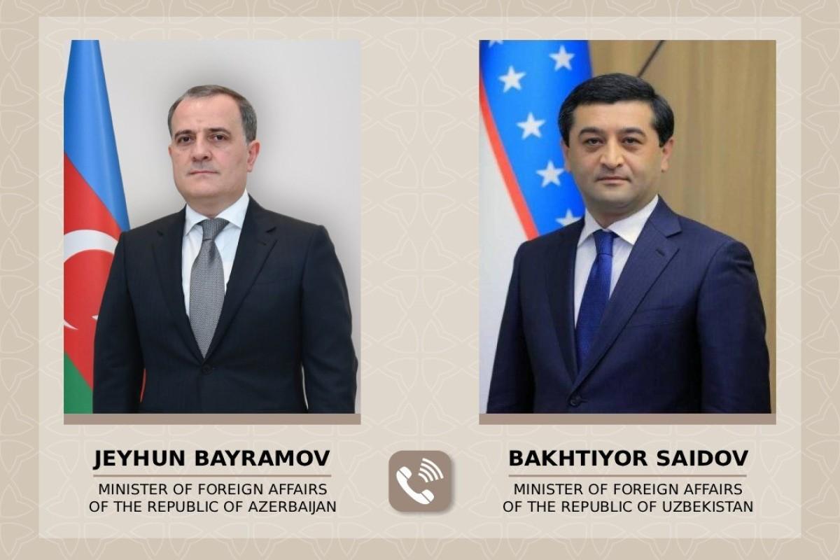 Ceyhun Bayramov özbəkistanlı həmkarı ilə danışdı