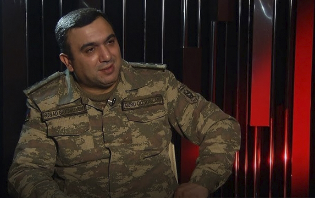 “Bu zaman arxa cərgədən Rəşadın səsi eşidildi...”