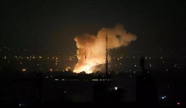 İranın bu şəhəri bombardman edildi - Gəmilər yandı, ölənlər var
