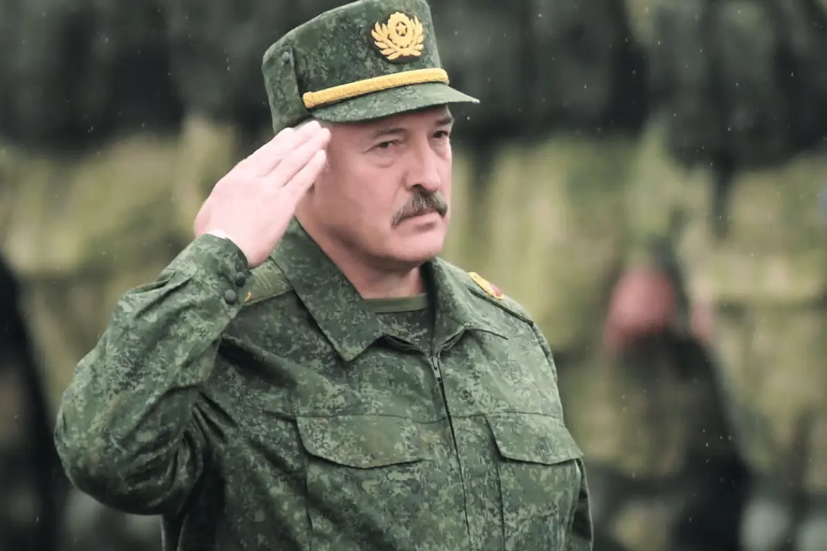 "Belarus müharibəyə hazırlaşır" - Lukaşenko