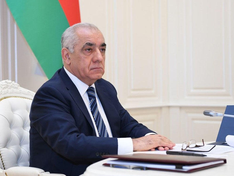 Baş nazir məmurları toplayıb, müşavirə keçirdi