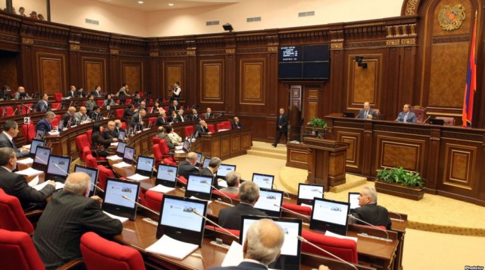 Deputat hərbi sirri yaymaqda ittiham olunur