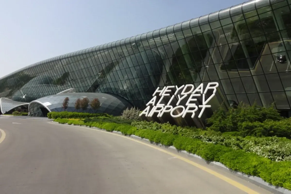 Bakı aeroportu sərnişinlərə müraciət etdi
