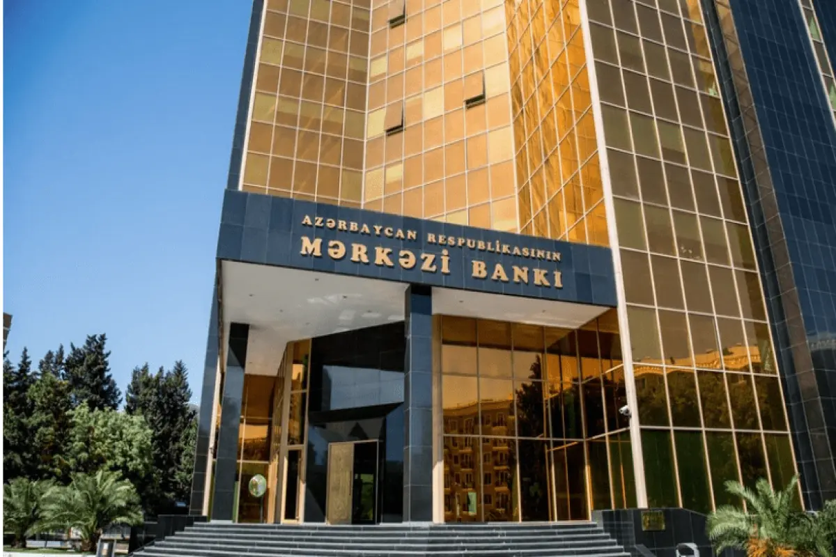 Əhalinin əmanətlərində dollarlaşma azalır