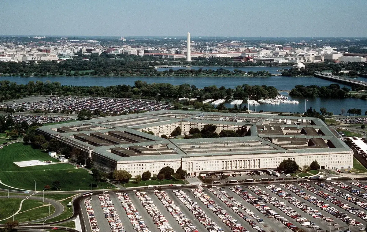 Pentaqon gizli şəkildə Kubada mümkün əməliyyata hazırlaşır - "USA Today"