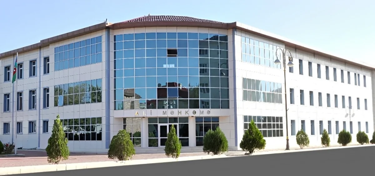 Naxçıvan Ali Məhkəməsində şöbə müdirlərinə artıq ödəniş edilibmiş