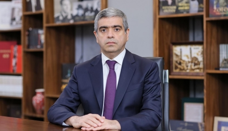 Nazirdən ANONS- saatlıq maaş gəlir...