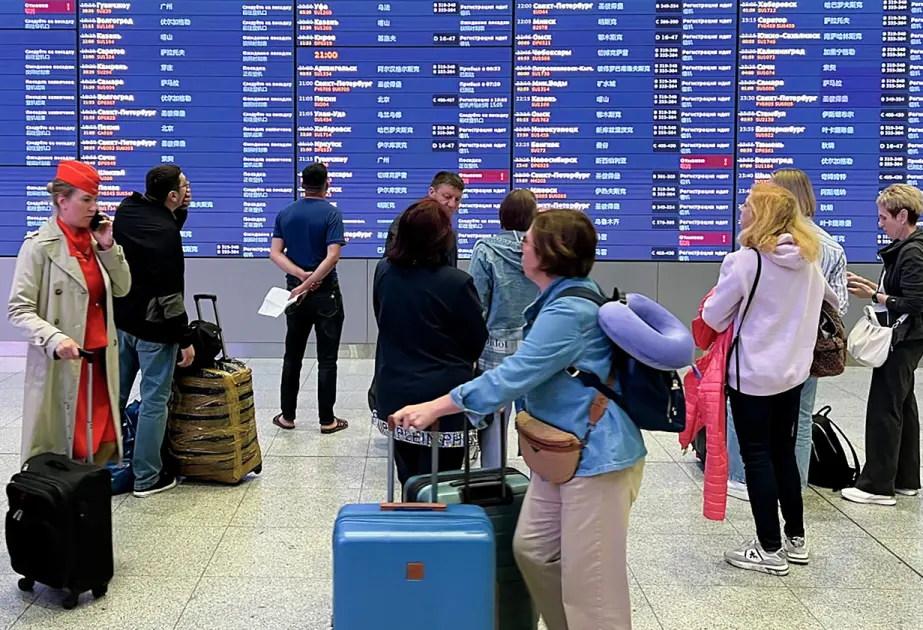 Moskva aeroportlarında 12 mindən çox sərnişin gözləyir