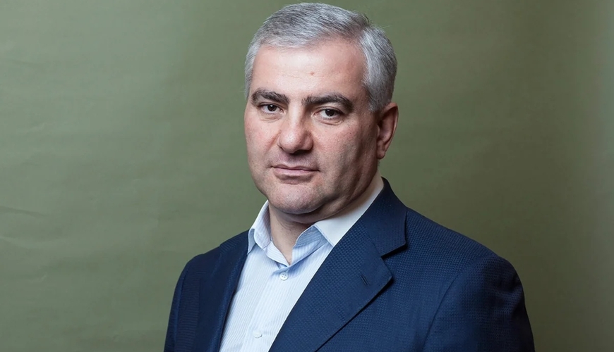 Karapetyanın qardaşı belə görüntüləndi - FOTO