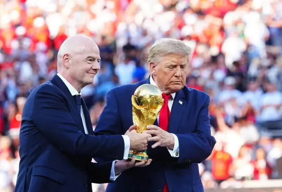 Donald Tramp FIFA-ya xəbərdarlıq edib: Canni İnfantinonun vəzifədən getməsi dəhşətli səhv olacaq